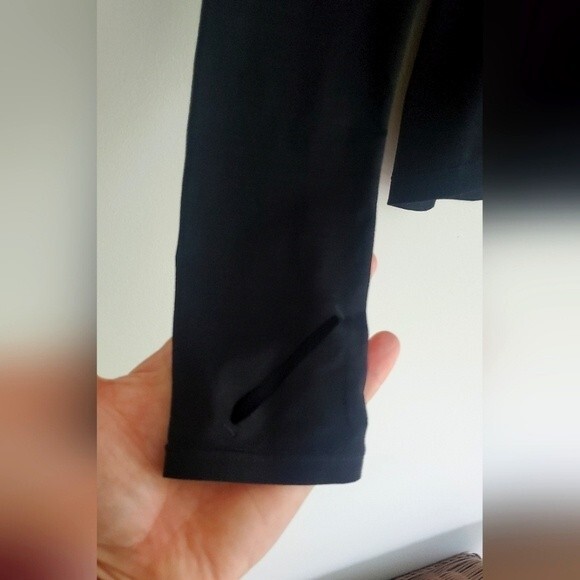 Athleta quarter zip long sleeve light active wear athletic top size XS - Picture 5 of 12